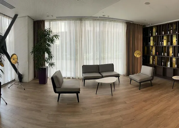 Mercure Center