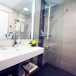 Mercure Center Hotel