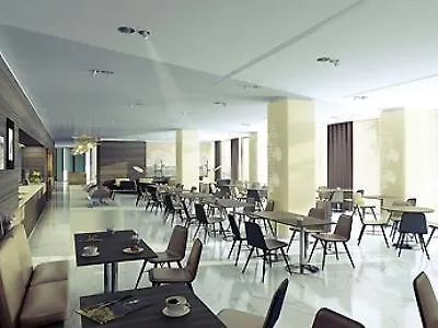 Mercure Center 4*
