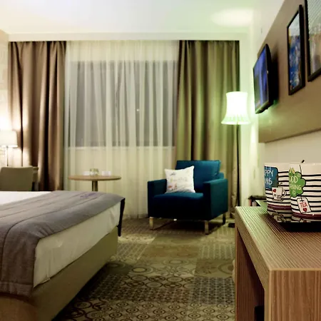 Mercure Center Szálloda 4*