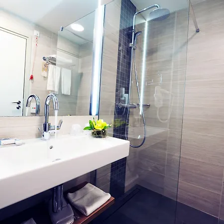 Mercure Center Hotel