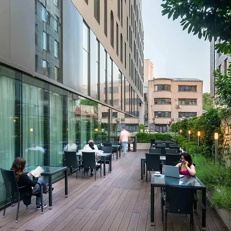 Mercure Center