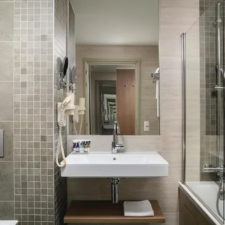 Mercure Center Otel 4*