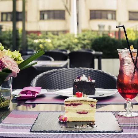 Mercure Center מלון 4*