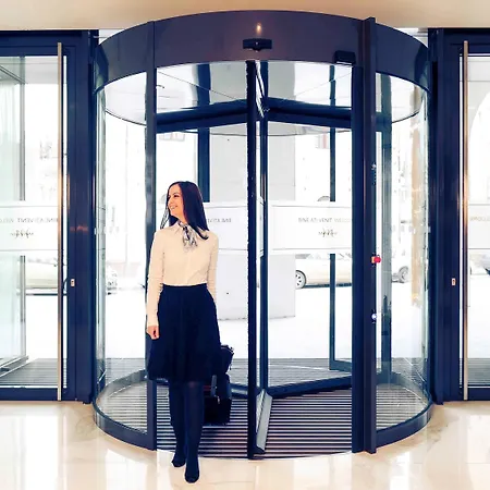 Mercure Center מלון