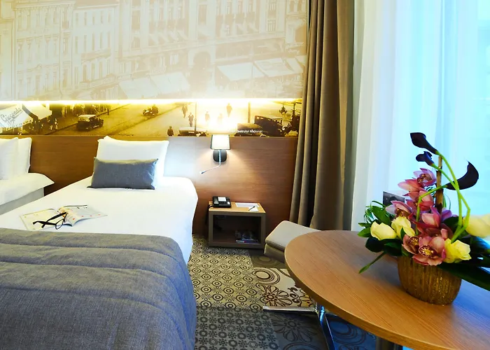 Mercure Center Hotel 4*