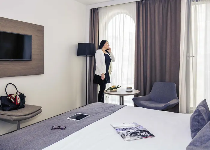 布加勒斯特市中心美居酒店 酒店 4*