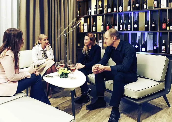 布加勒斯特市中心美居酒店 4*