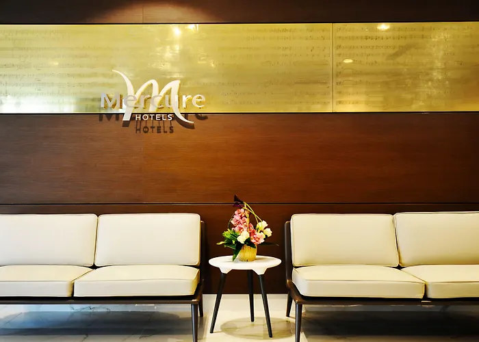 Mercure Center מלון