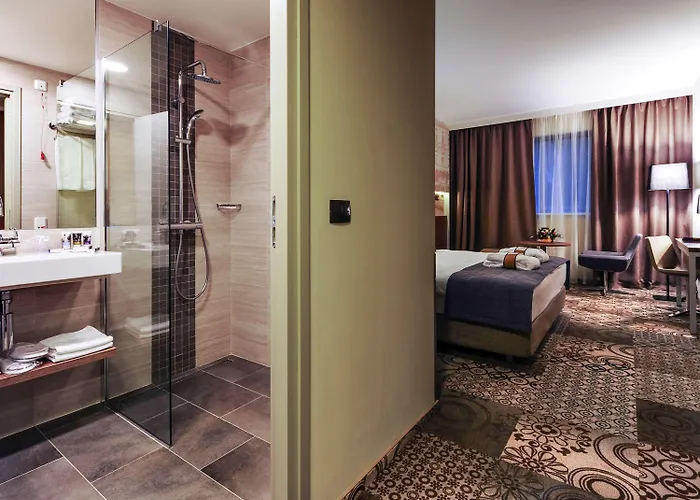 Mercure Center