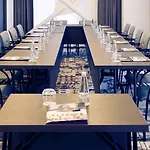 Mercure Center