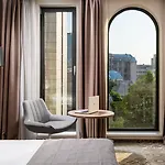 Mercure Center 4*