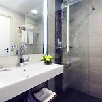 Mercure Center Hotel